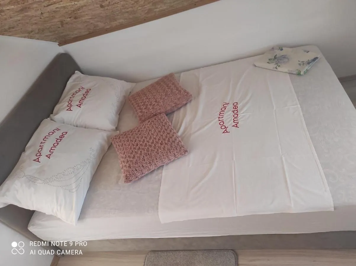 Aria & Amadea 3 Apartment Krusevo